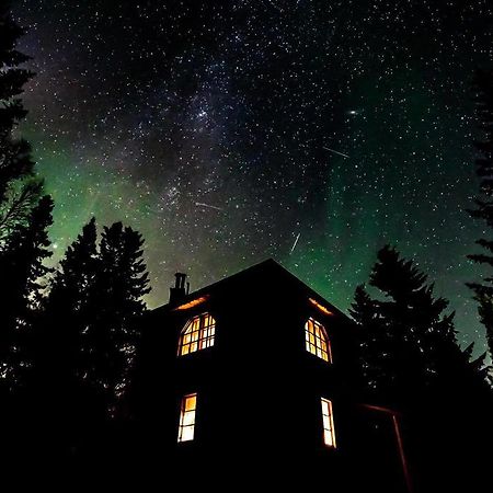 Umnas Adventure Hotel สโตรูมาน ภายนอก รูปภาพ